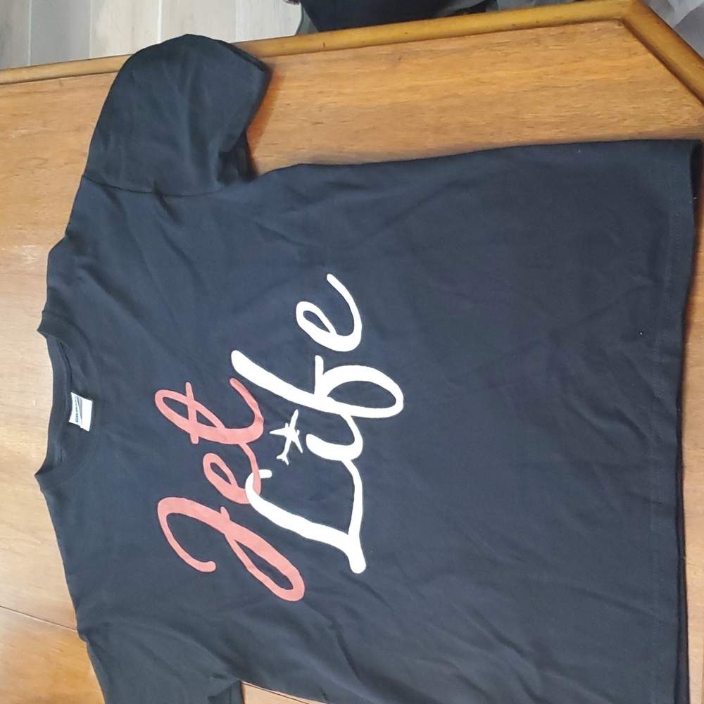 Medium Gildan Heavy Cotton Jet Life Black Tshirt